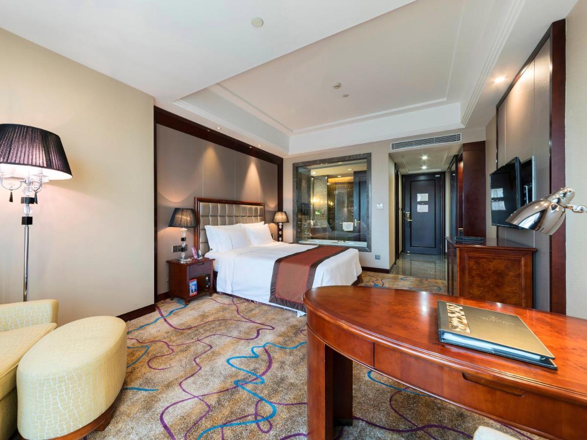 Shenzhen Baohengda International Hotel Экстерьер фото