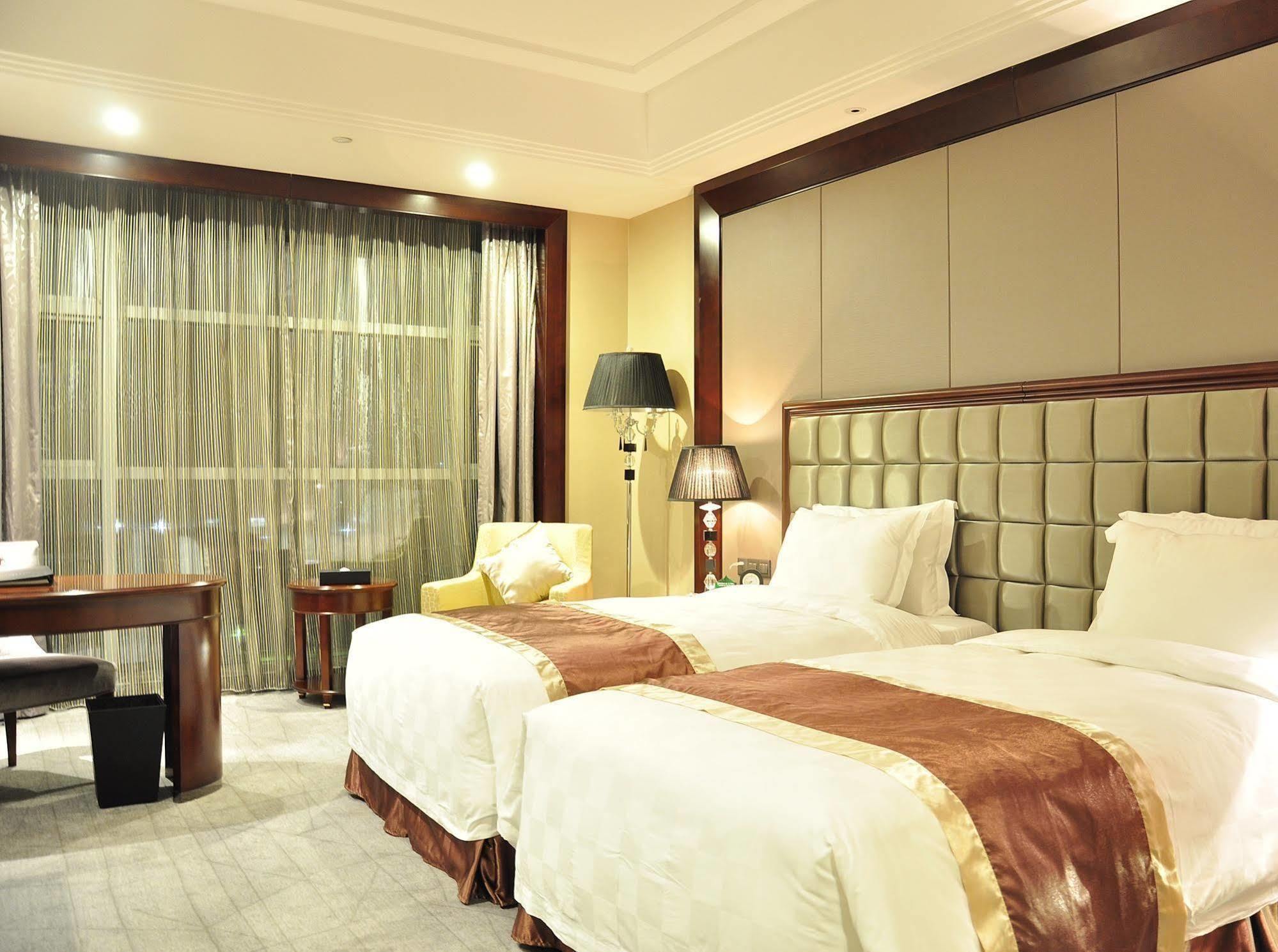 Shenzhen Baohengda International Hotel Экстерьер фото