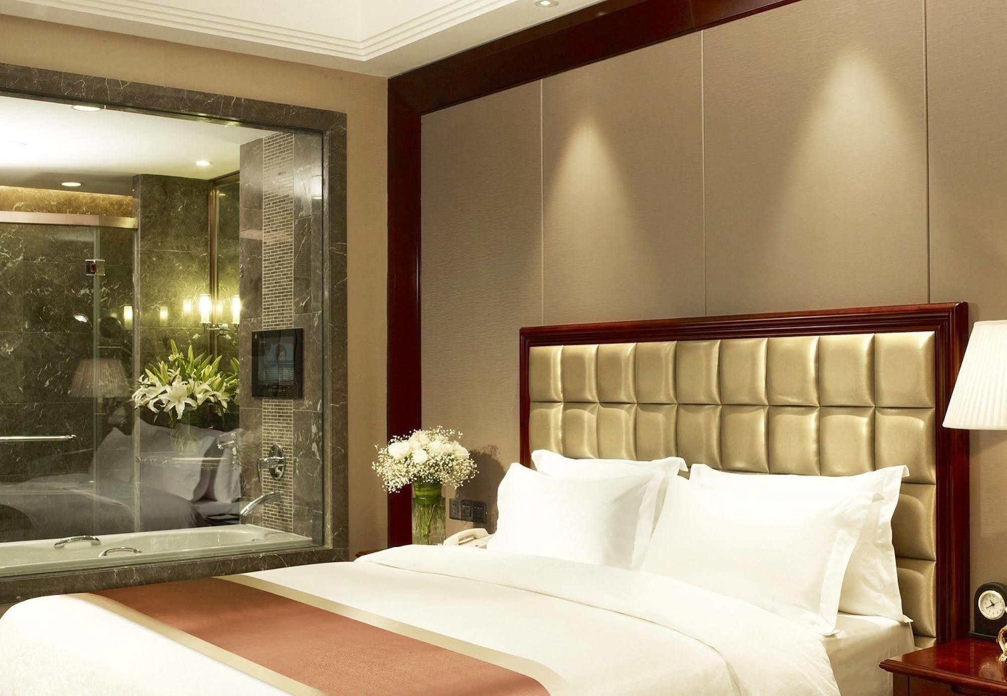 Shenzhen Baohengda International Hotel Экстерьер фото